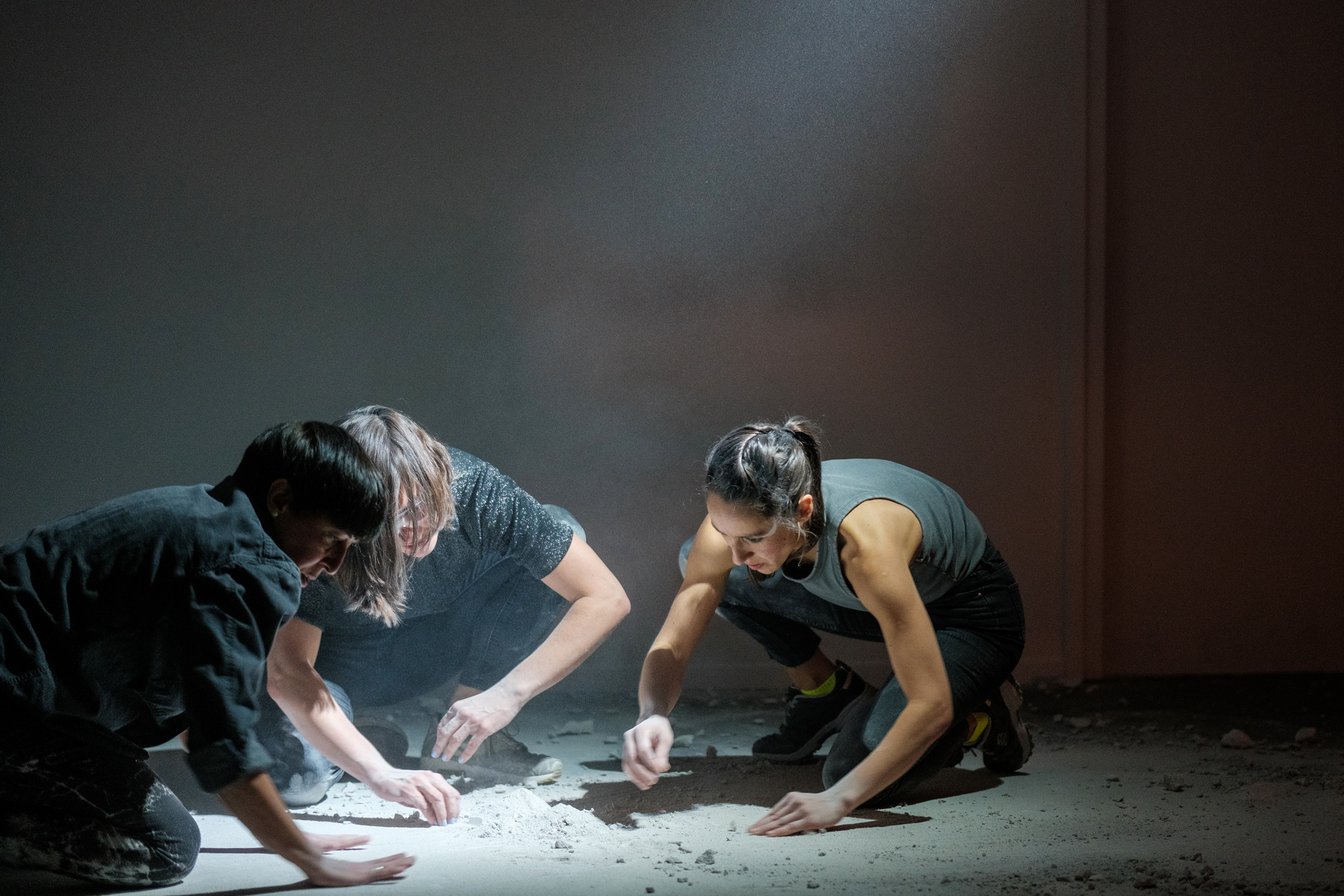 The Conspiracy Of Forms, Amparo González Sola, light design vinny jones